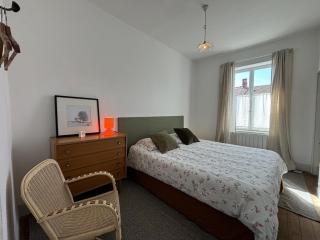 Maison authentique avec jardin clos, verrière et vélos à Charroux - FR-1-489-538 - 7