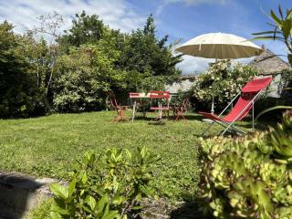 Maison de charme avec jardin clos et animaux admis à Charroux - FR-1-489-538 - 1