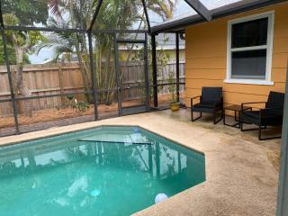 Private Cozy Coastal 3BR with Pool - Port St. Lucie - 8