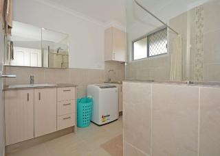 Hami's Retreat - Burrum Heads- Close to Boatramp -2BR - Aircon - Toogoom - 2