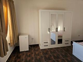 للسيدات فقط only for ladies - 4