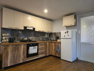 Dariani Cottage - Oni - 2
