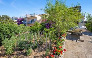 Stunning Apartment In Sibenik With Wifi - Šibenik - 5