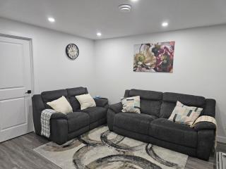 Lovely 2 Bedroom Suite in Calgary - 0