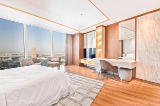 Luxury Seaview Penthouse Harbour Heights - Manama - 2