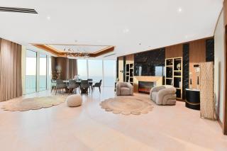 Luxury Seaview Penthouse Harbour Heights - Manama - 4