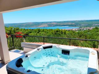 New!!! XL swimming pool with waterfall - Posedarje - 7