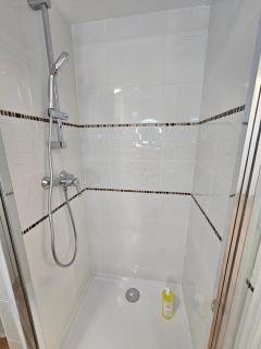 Tout confort ! Ville, Climatisation, Parking, Wifi, Calme, TV - 2