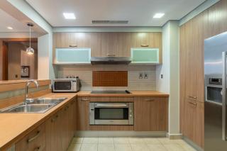Family Living in Marina Residence, 2-Bed, Palm Jumeirah - Allsopp&Allsopp - Dubai - 5