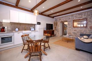 Holiday Home Skala with hot tub & Kala with terrace - Pitve - 8