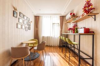 Golden Inns Chain Hotel Beijing JianGuomen - 9