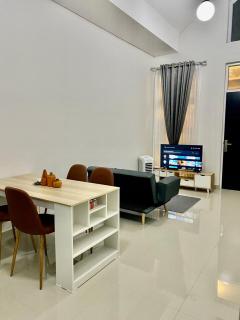 Villa Ku Villa Mu - Semarang - 0