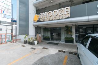 Snooze Inn and Suites by RedDoorz - Davao - 1