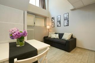 Design White Loft - AC WIFI 10 Minutes From DUOMO - Milan - 2