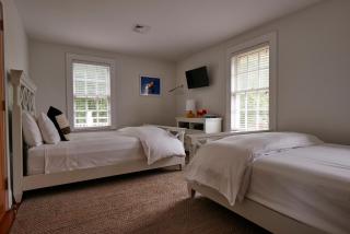 Seven Resort Style Inn near Beach - Shelter Island Heights - 8