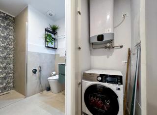 Repetti Suites - Two Adjacent & Independent Apartments 10 minutes to Milan City Centre & Linate Airport - Milan - 1