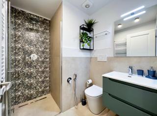 Repetti Suites - Two Adjacent & Independent Apartments 10 minutes to Milan City Centre & Linate Airport - 5