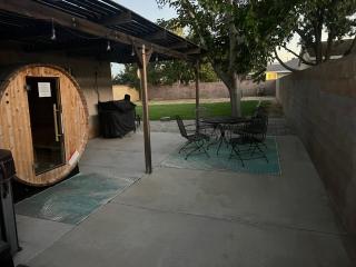 Cheerful 3BR 2BA Sauna Spa Pool Table PPong BBQ More - 9