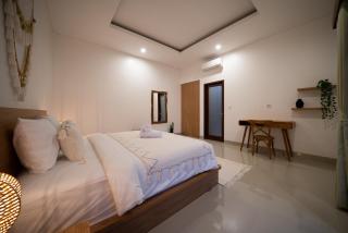 Best Place Near City Center and Batu Bolong Beach! - It's A 3BDR Villa with Private Pool - Canggu - 5