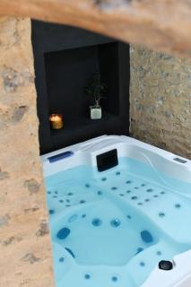 Jacuzzi idyllique à 1h de Paris - - 0
