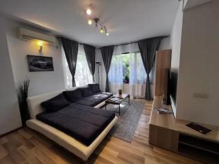 Vila luminoasa cu curte privată - 7