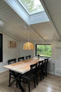 Cozy Cottage With A Wilderness Hot Tub - Neder Lysabild - 4