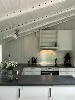 Cozy Cottage With A Wilderness Hot Tub - Neder Lysabild - 3