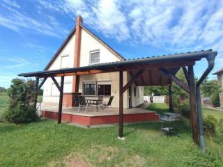 Holiday home in Balatonkeresztur 44886 - Balatonkeresztúr - 0