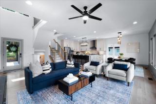 Elysian Shores w/Heated Pool & Optional Boat Rental - Mooresville - 1