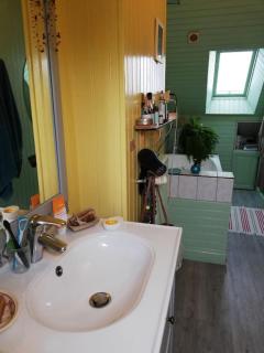 Maison des fontaines, calme spacieuse avec grand jardin - 1