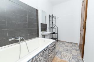 Color Apartments Franceza Street 4bedrooms - Bucarest - 9
