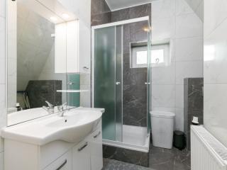 Apartment Tilia 4 by Interhome - 3