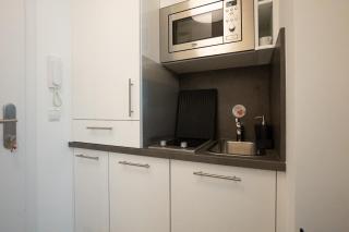 Bright & Modern Studio in Center with a Queen Bed - Wenen - 7