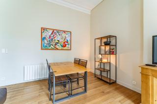 Magnifique et lumineux T3 de charme aux Quinconces idéal pour 4 personnes - 6