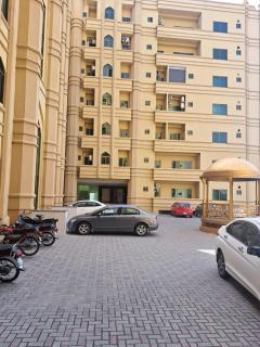 Studio Furnished Apartment - Lahore - 4