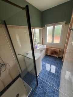 Maison Indépendante CHELLES , Paris Disney Proche JO 2024 Vaires sur Marne est a 10 minutes de Chelles des épreuves Olympique de canoé kayac 2 chambres - Chelles - 3