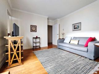 Charming Paris Apartment in Picturesque Passage Doisy - 4