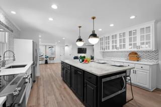 Queens Cove - Mooresville - 1