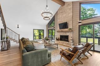 Niblick on Norman w/Heated Pool & Optional Boat Rental - Cornelius - 2