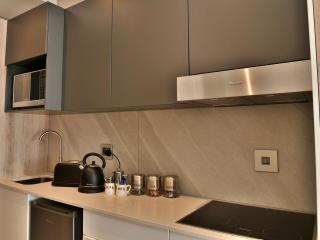 Menlyn Maine Luxury Rentals - Pretoria - 6