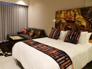 Menlyn Maine Luxury Rentals - Pretoria - 2