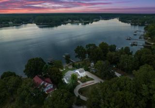 Keenan Beach w/Beach, Heated Pool & Game Room - Mooresville - 3