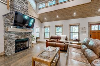 Chateau Boylston - Pisgah Forest - 8
