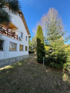 Nature View Villa - - 0