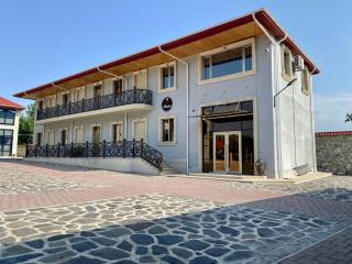 Deluxe Family Hotel - 6