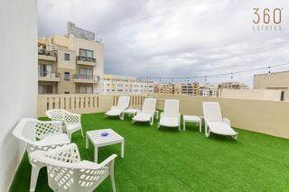 Spacious 4BR Terraced House with Rooftop Access by 360 Estates - Marsaskala - 7