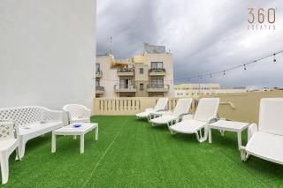 Spacious 4BR Terraced House with Rooftop Access by 360 Estates - Marsaskala - 4