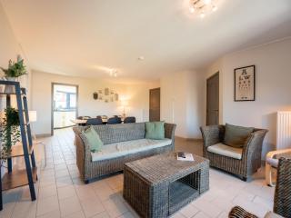 Apartment Le Coeur du Coq duplex by Interhome - 4