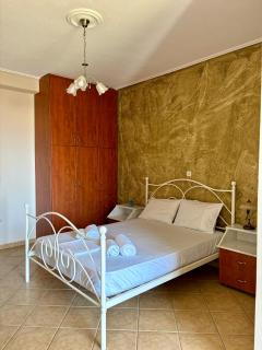 "Twin Apartments" in Kyparissia - 8