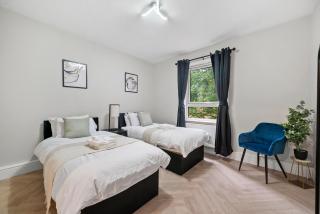 Stylish 3-Bedroom Greenwich Apartment 2 Bath Pad & Free Parking - Londra - 7